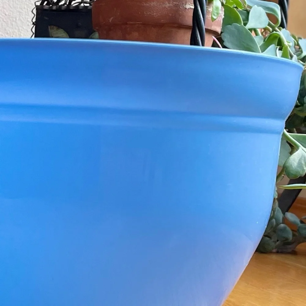 🫐 NWT Periwinkle Blue 10” Planter Flower Pot